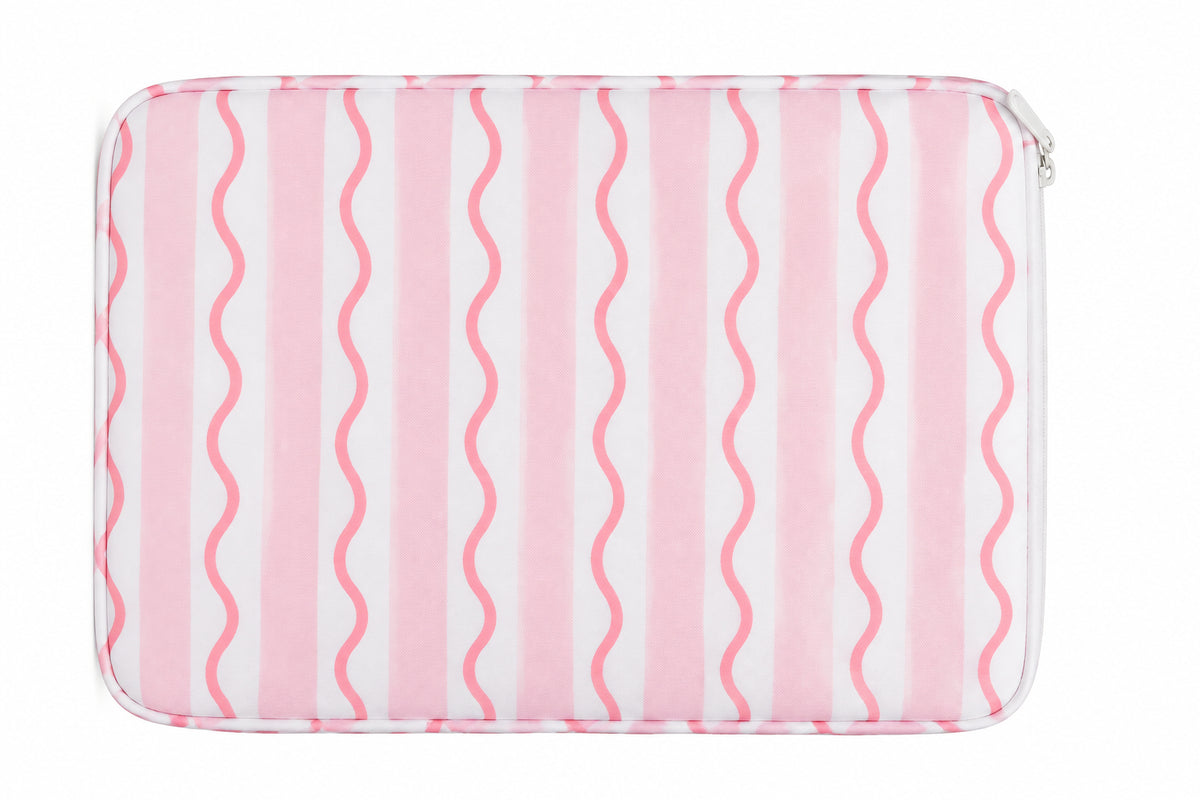 Pink and white cosmetic case with wavy pink stripes